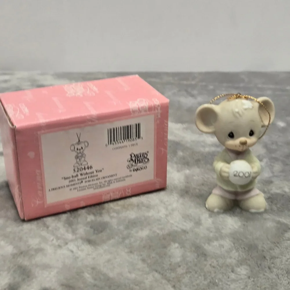 Precious Moments 2001 Annual Edition Mouse Ornament Sno-ball Without You‎ 520446